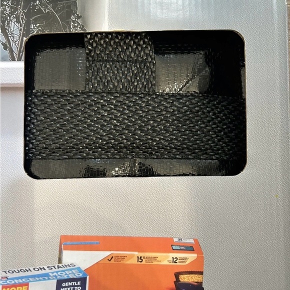 Aldi Life In Stride Foldable Rolling Tote Metallic Black New In Box - Picture 3 of 4